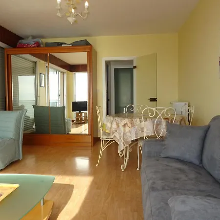 Lejlighed Face Avec Balcon Et Garage Aux Sables D'olonne - Fr-1-92-904