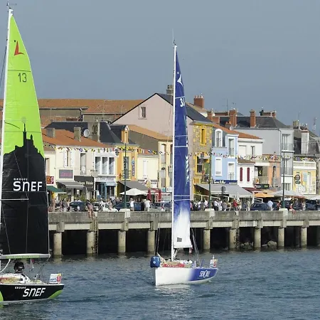 Face Avec Balcon Et Garage Aux Sables D'olonne - Fr-1-92-904 Lejlighed Les Sables-dʼOlonne