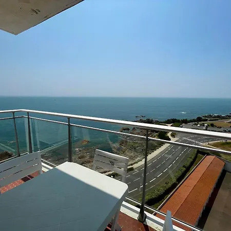 Face Avec Balcon Et Garage Aux Sables D'olonne - Fr-1-92-904 * Les Sables-dʼOlonne